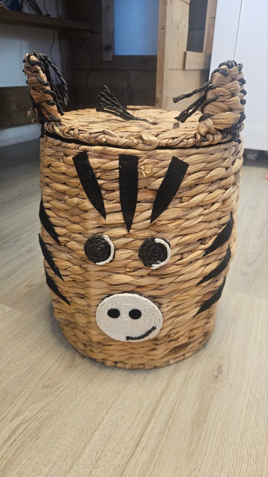 H&M Home Zebra Mand met Deksel - Riet, Met deksel, Mand, Rond, Nieuw