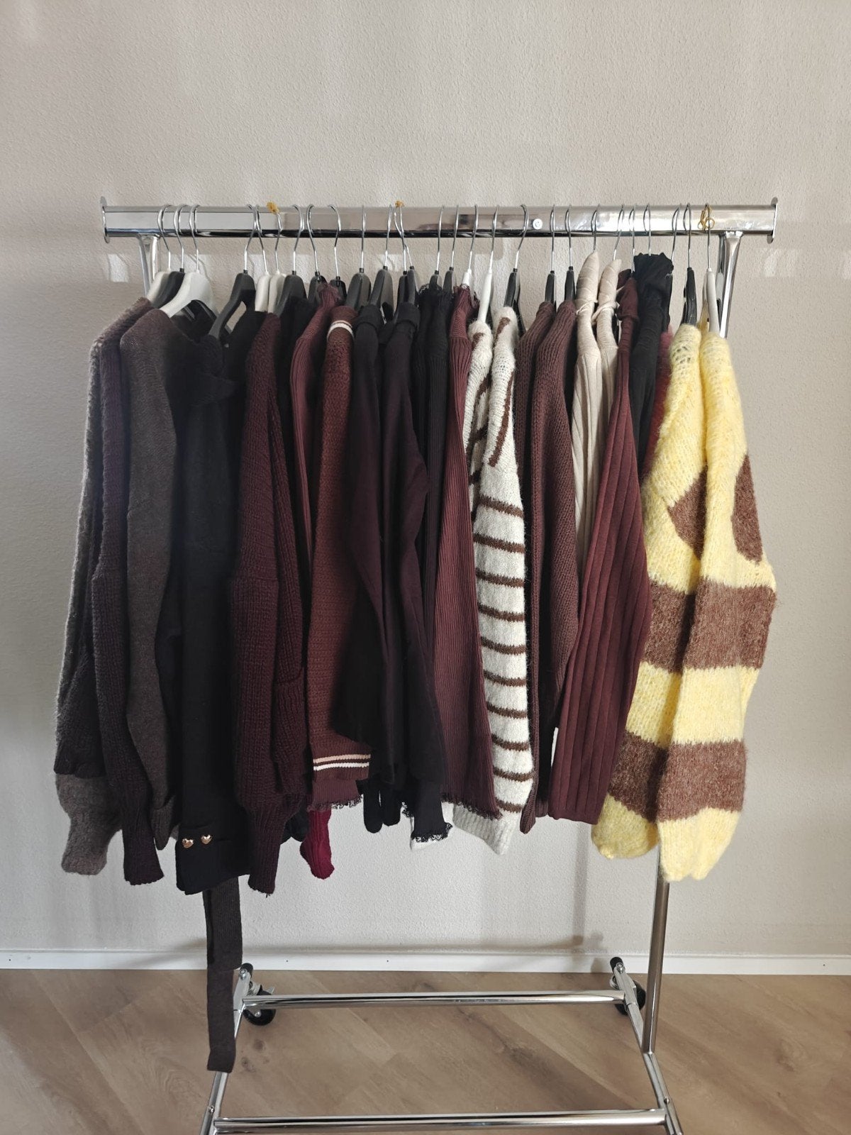 Partij 179 stuks nieuwe dameskleding met kaartje, Kleding | Dames, Overige Dameskleding, Ophalen, Nieuw