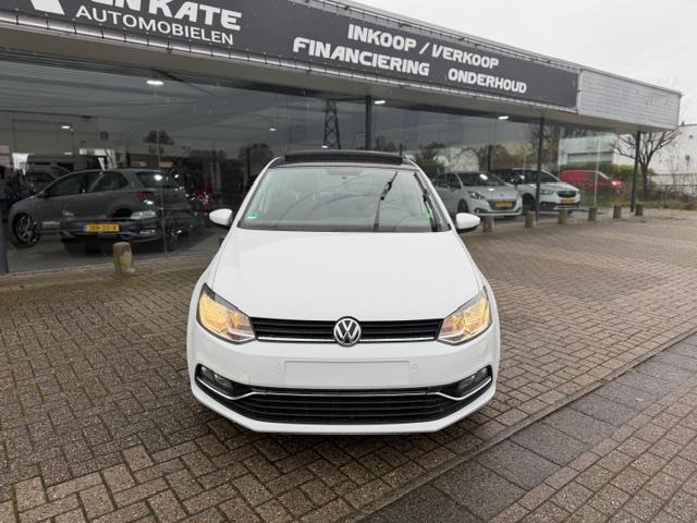 Volkswagen Polo 1.2 TSI Highline Pano/Navi/Stoelver/PDC/LMV, Auto's, Stof, Gebruikt, Zwart, Wit