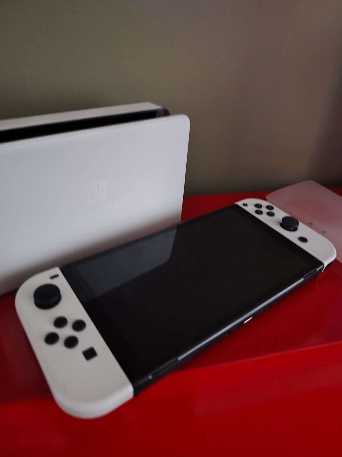 Foto 3 van Nintendo Switch OLED - Zo goed als nieuw