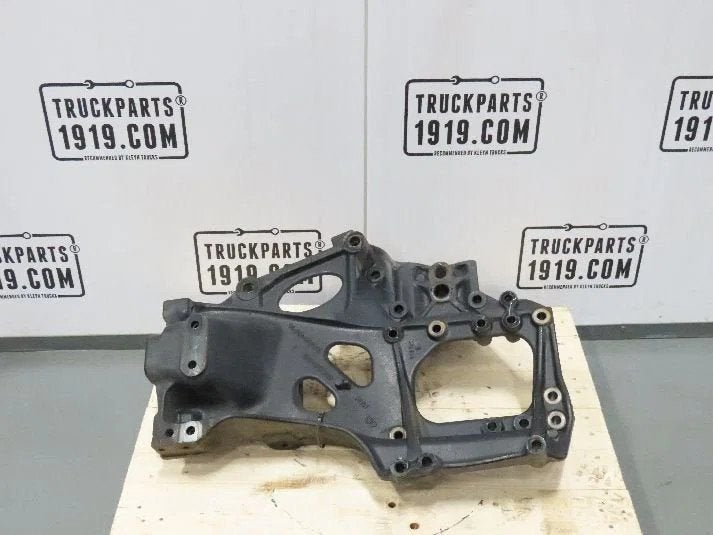 MAN 81413130038 Chassis steun Re., Ophalen, Gebruikt