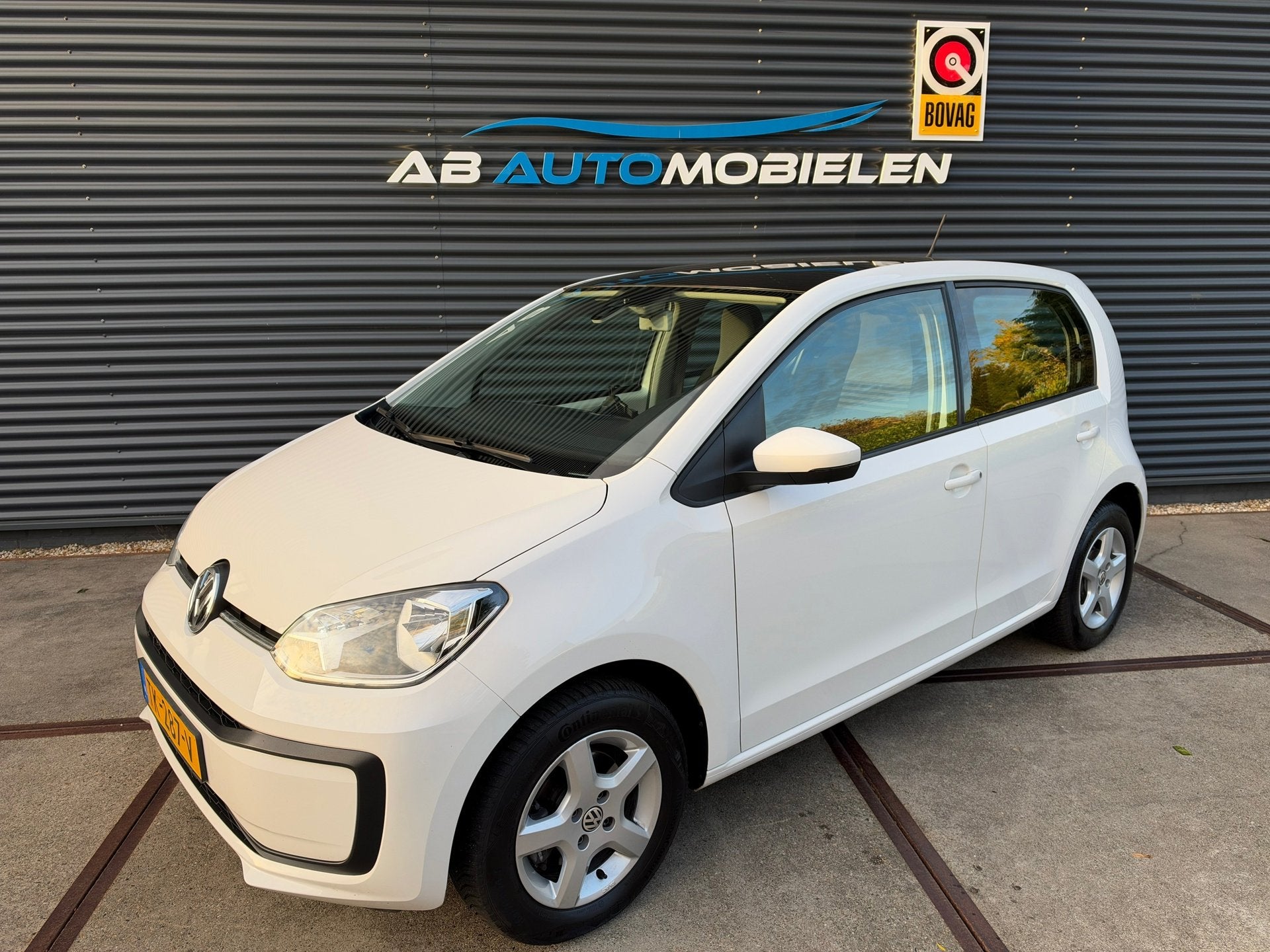 Volkswagen up!