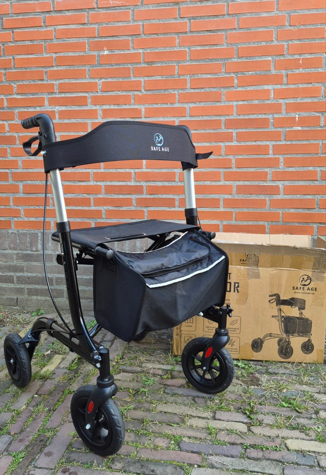 Safe age lichtgewicht rollator z.g.a.n., Ophalen, Opvouwbaar, Zo goed als nieuw