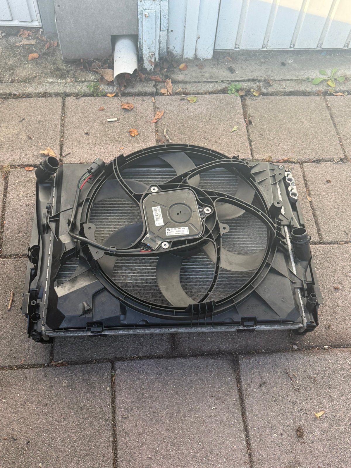 Bmw 3 serie E90 E91 Radiator en Condensor compleet, Ophalen