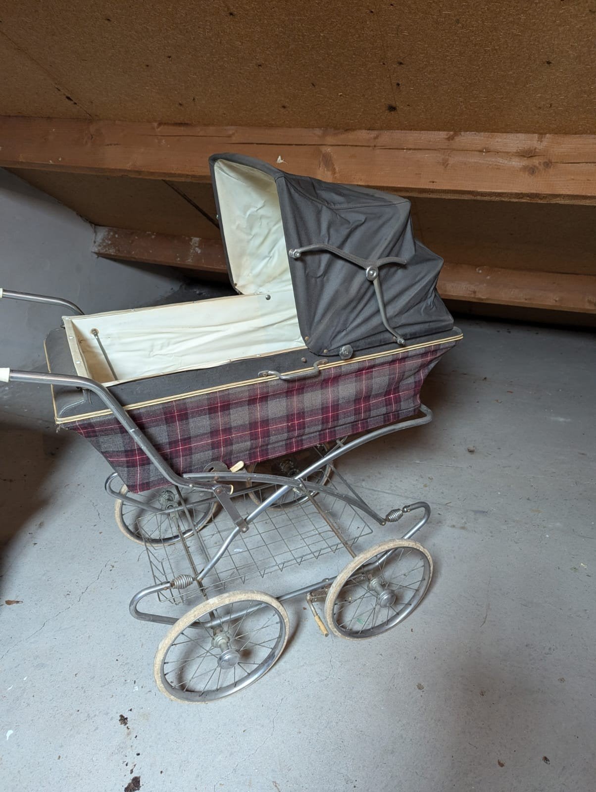 Vintage kinderwagen - Jaren '50/'60 retro kinderwagen, Kinderen en Baby's, Kinderwagens en Combinaties, Ophalen