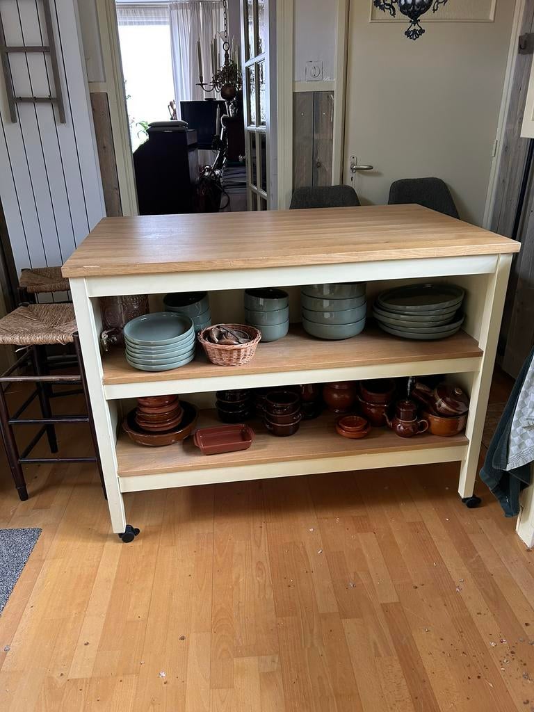 Ikea Tornviken keukeneiland incl barkrukken + rieten poefjes, Ophalen, Gebruikt, Ikea landelijk