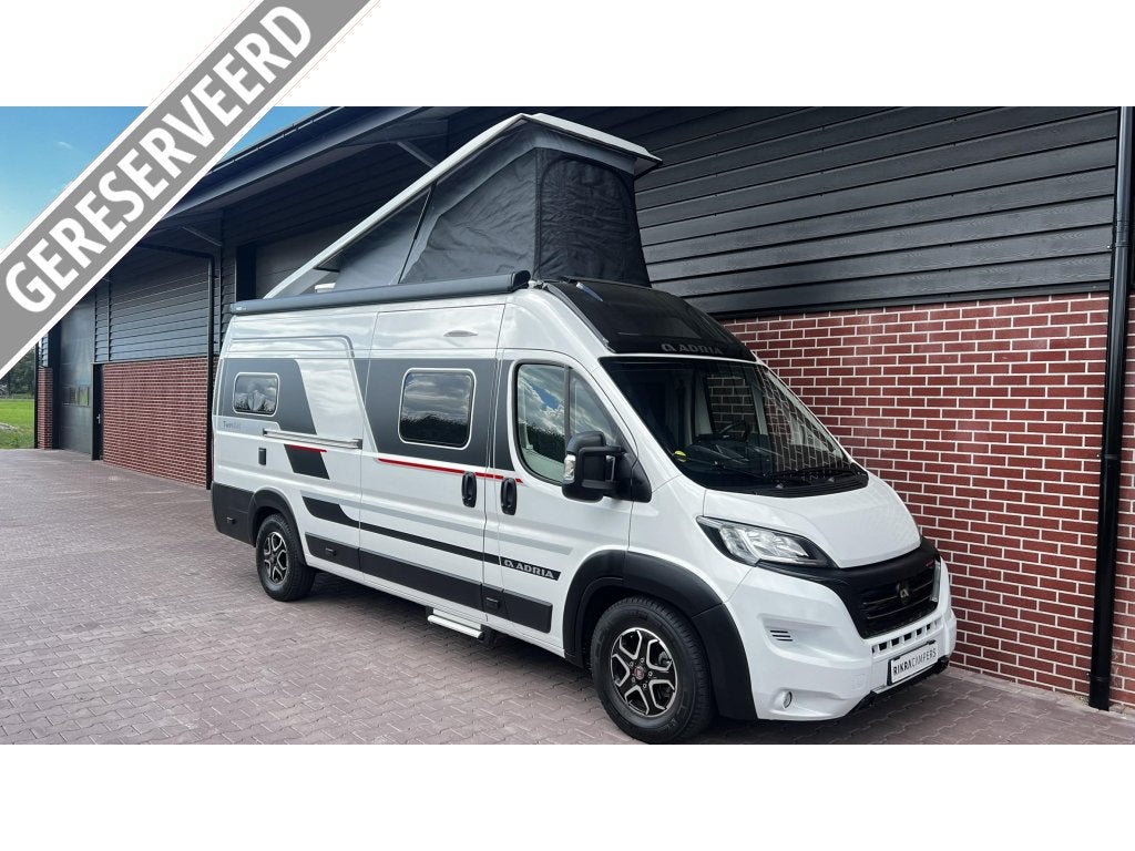Adria Twin Sports 640 SGX/Automaat/Dakairco/E&P/Bomv, Caravans en Kamperen, Campers, Automaat, Buscamper of Camperbus, Fiat, 6 tot 7 meter