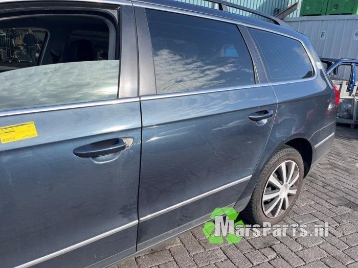 Portier 4Deurs links-achter van een Volkswagen Passat (LC5F), Gebruikt, -, -, Ophalen of Verzenden
