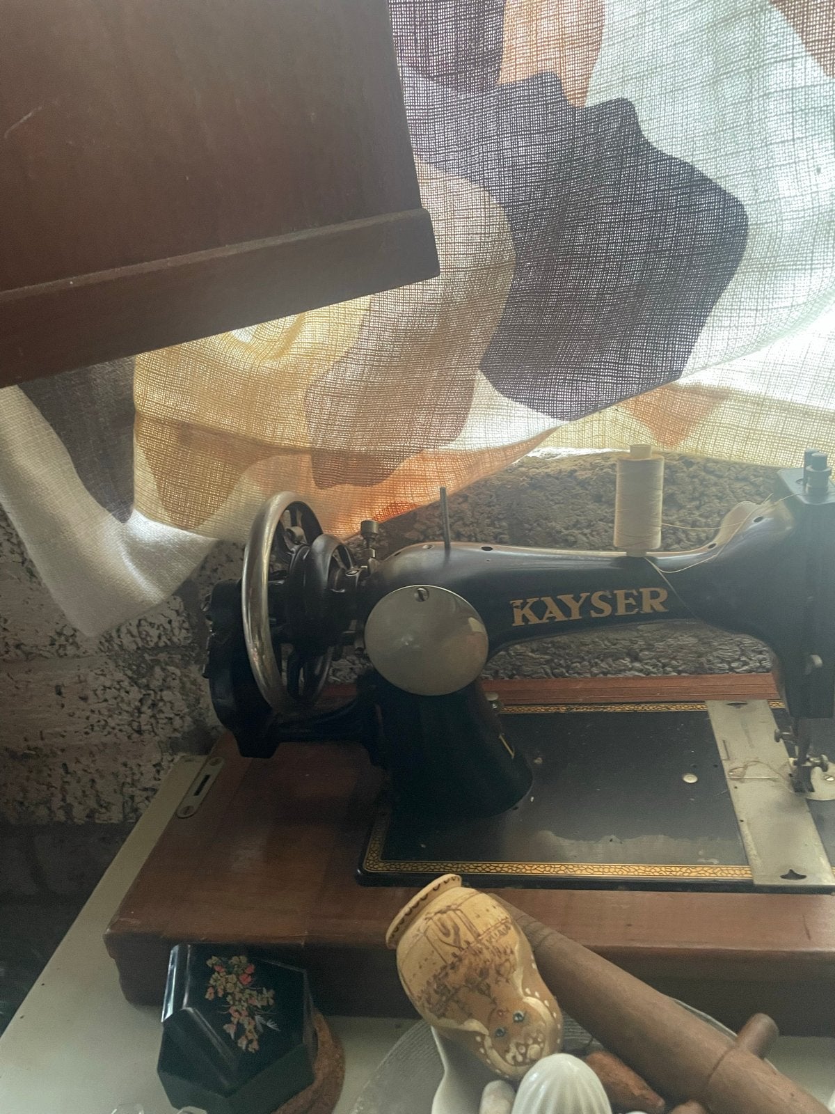 Antieke Kayser Naaimachine met Houten Koffer, Ophalen of Verzenden