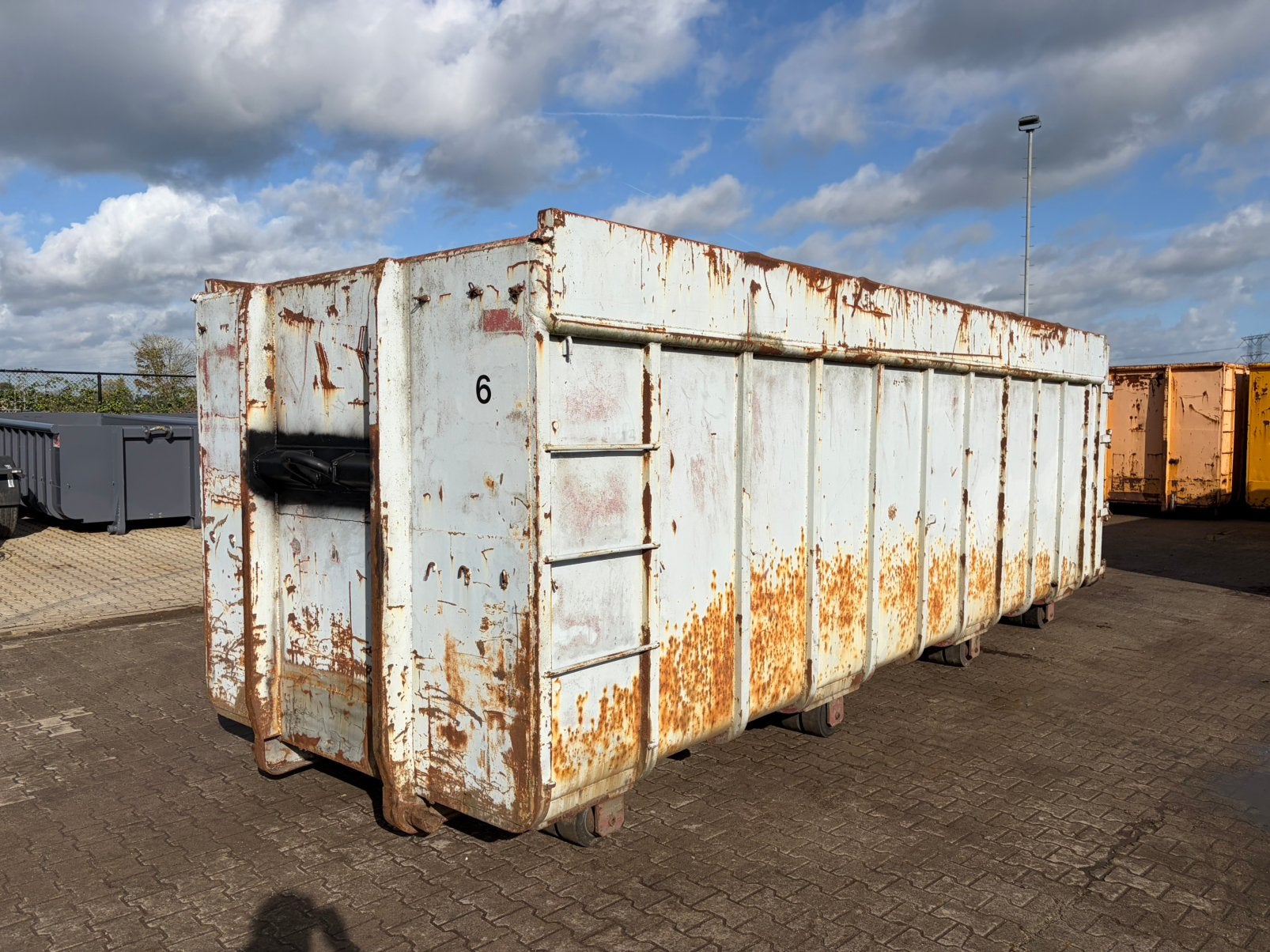 Haakarm container, Ophalen of Verzenden