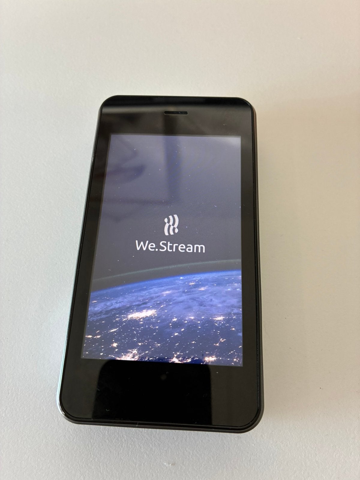 We.Stream mobiele 4G wifi router, Computers en Software, Ophalen of Verzenden, Zo goed als nieuw, Router met modem