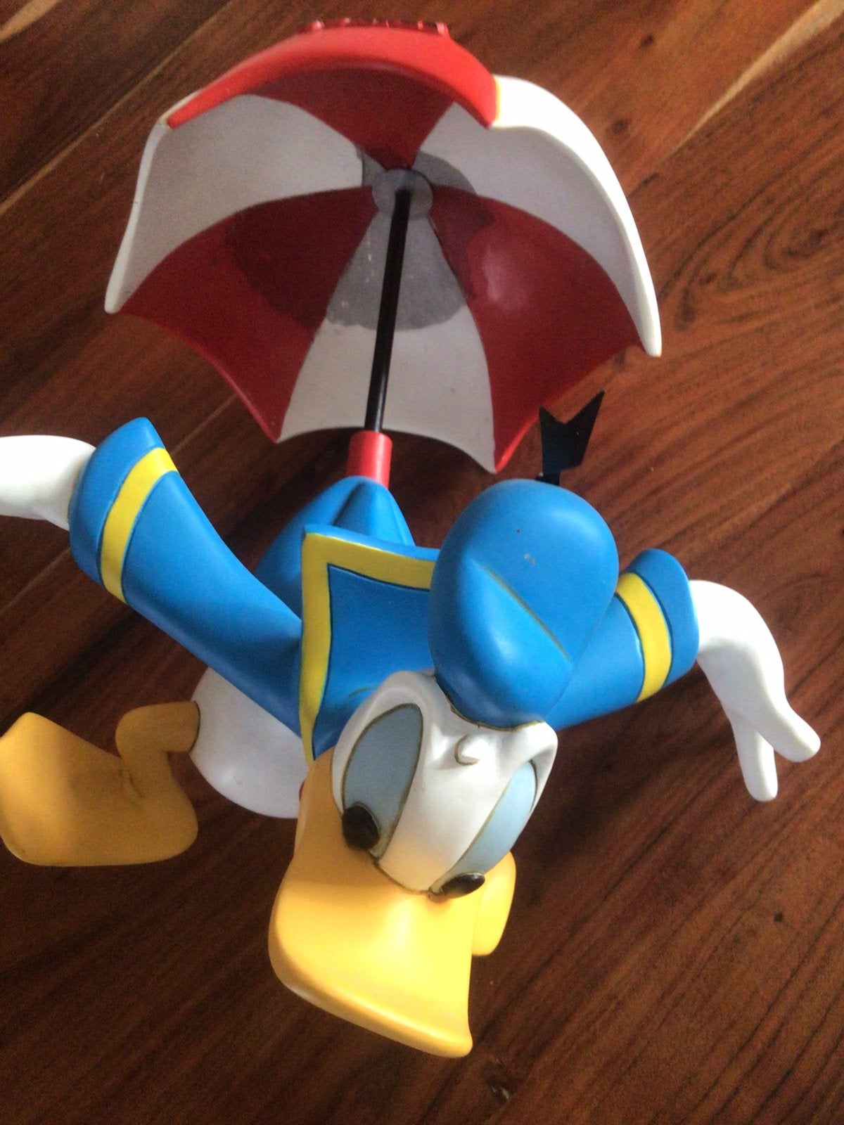Donald Duck parachute, Ophalen of Verzenden, Donald Duck, Zo goed als nieuw, Beeldje of Figuurtje