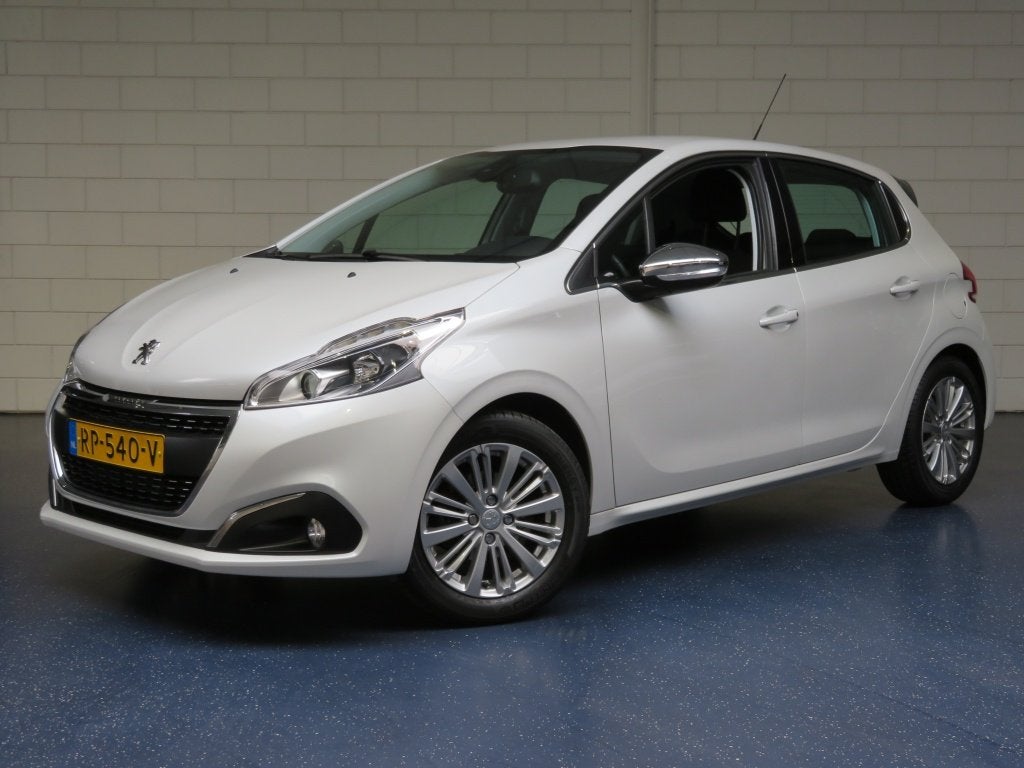 Peugeot 208 1.2 PureTech Allure (bj 2018), Auto's, Gebruikt, 1199 cc, 82 pk, Origineel Nederlands