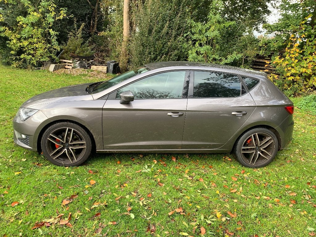 LEON FR 1.4 TSI AUTOMAAT 150 PK  OPTIES BOEKJES +NAP 11-2016, Auto's, Dealer onderhouden, Stof, 4 cilinders, Leon