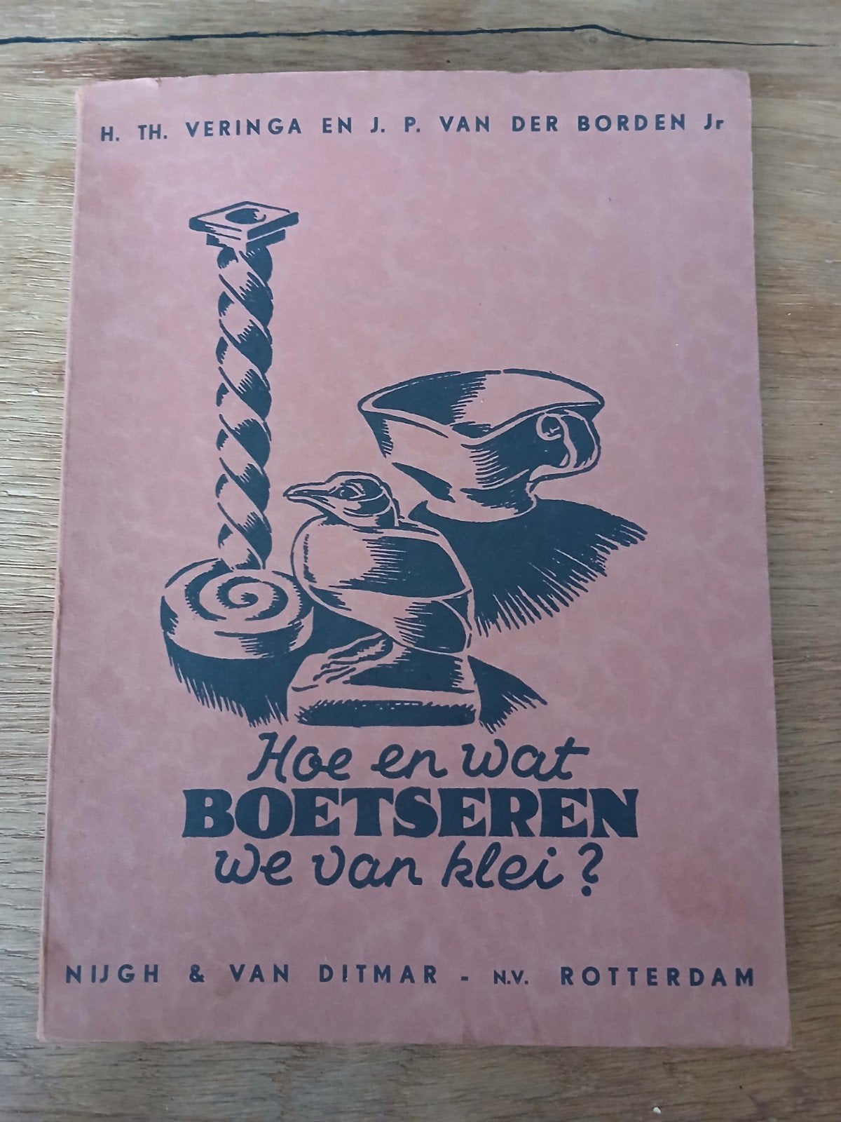 Hoe en wat boetseren we van klei? - H.Th. Veringa, Boeken, Gelezen, H.Th. Veringa en J.P. van der Borden Jr., Ophalen of Verzenden