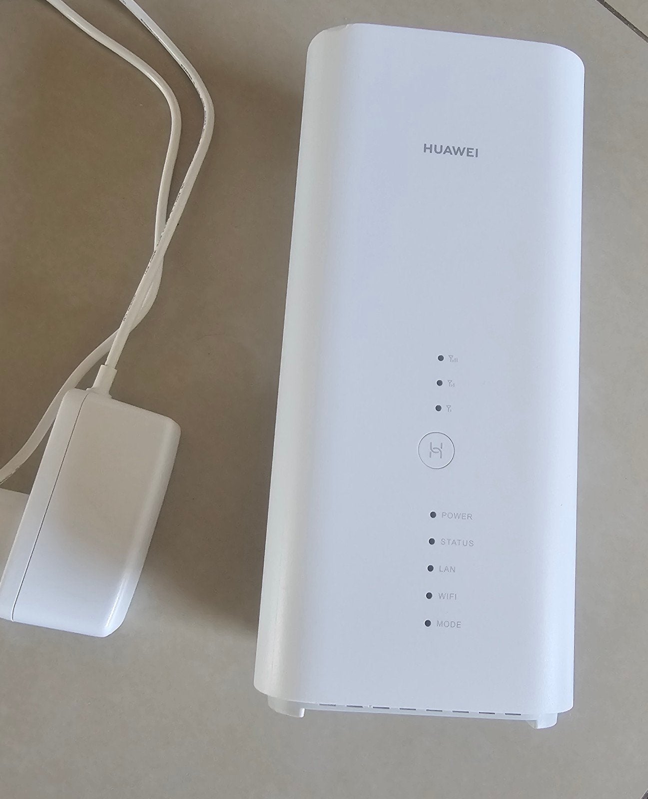Goed werkende Huawei B818 263 LTE 4G+ simlock vrij
Ideaal, Ophalen of Verzenden, Huawei
