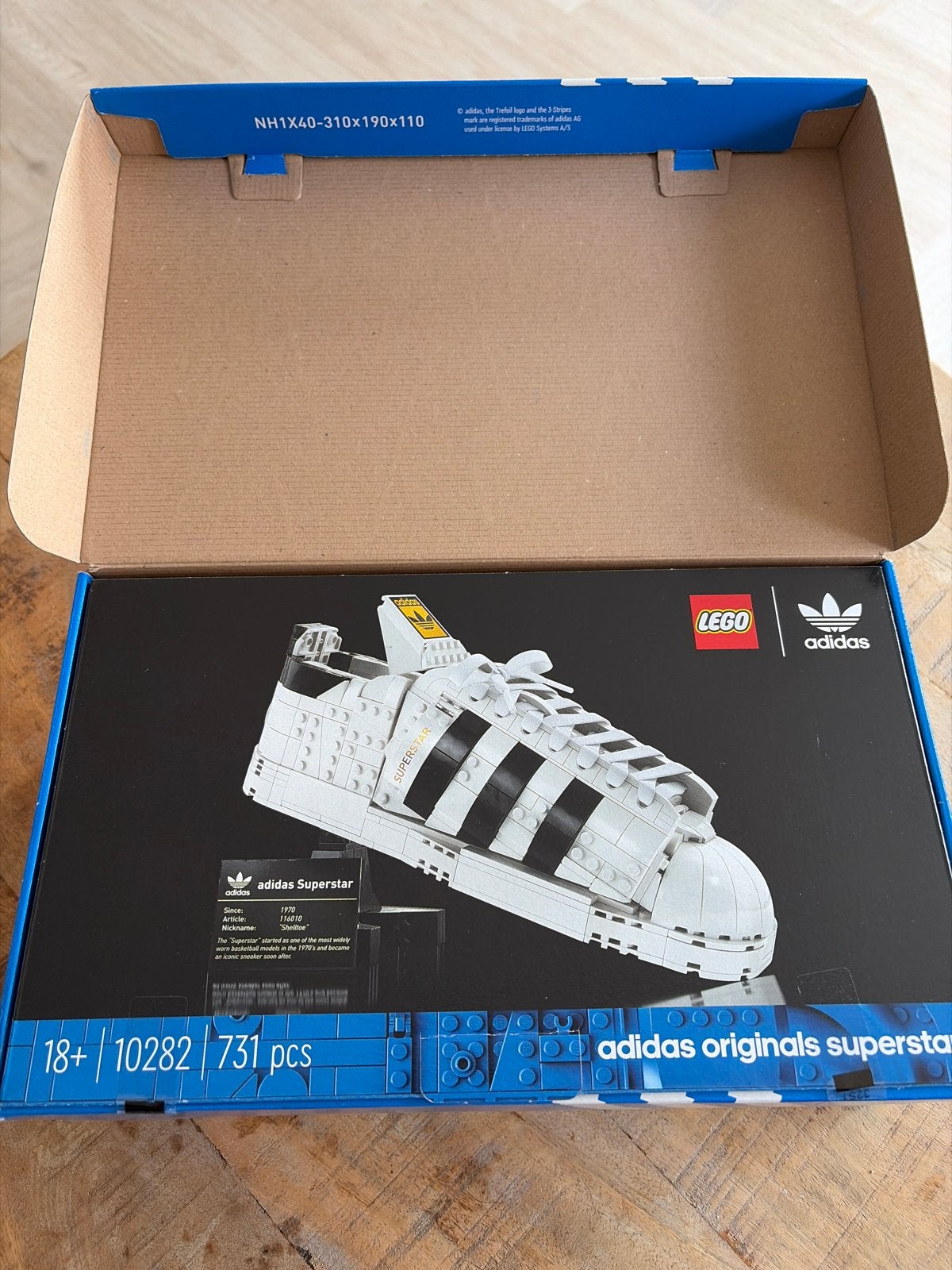 LEGO Creator Adidas Originals Superstar 10282, Verzenden, Lego, Zo goed als nieuw, Ongeopend/sealed