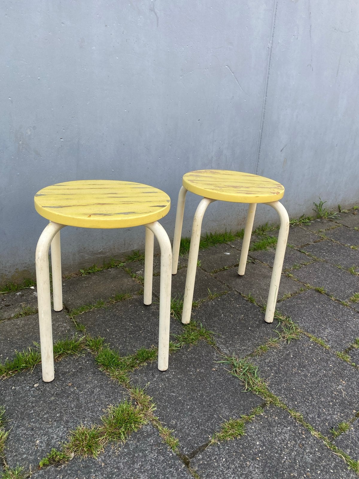 70 stapelbare krukjes met houten zitting, stevig!, Ophalen, Gebruikt, Hout