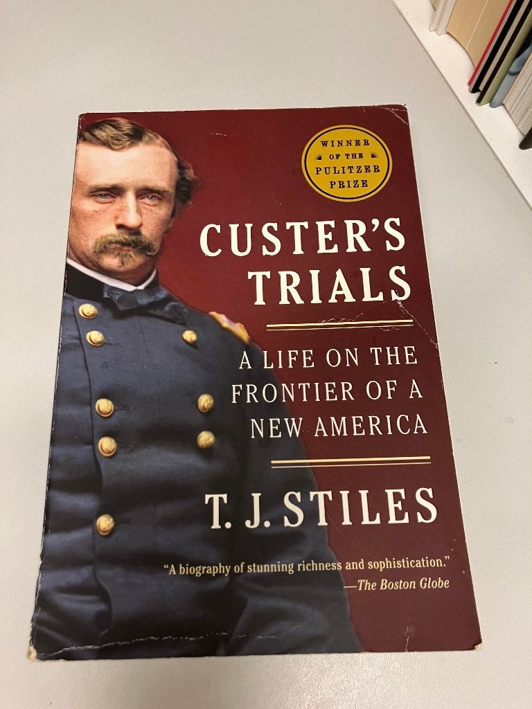 Custers trails Stiles ~ the Frontier of a New America, Gelezen, Ophalen of Verzenden, T. J. Stiles, Voor 1940