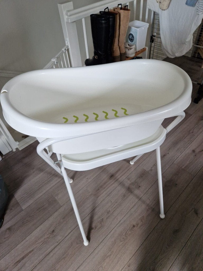 Babybadje met standaard en zitje, Kinderen en Baby's, Gebruikt, Badje, Standaard, Ophalen