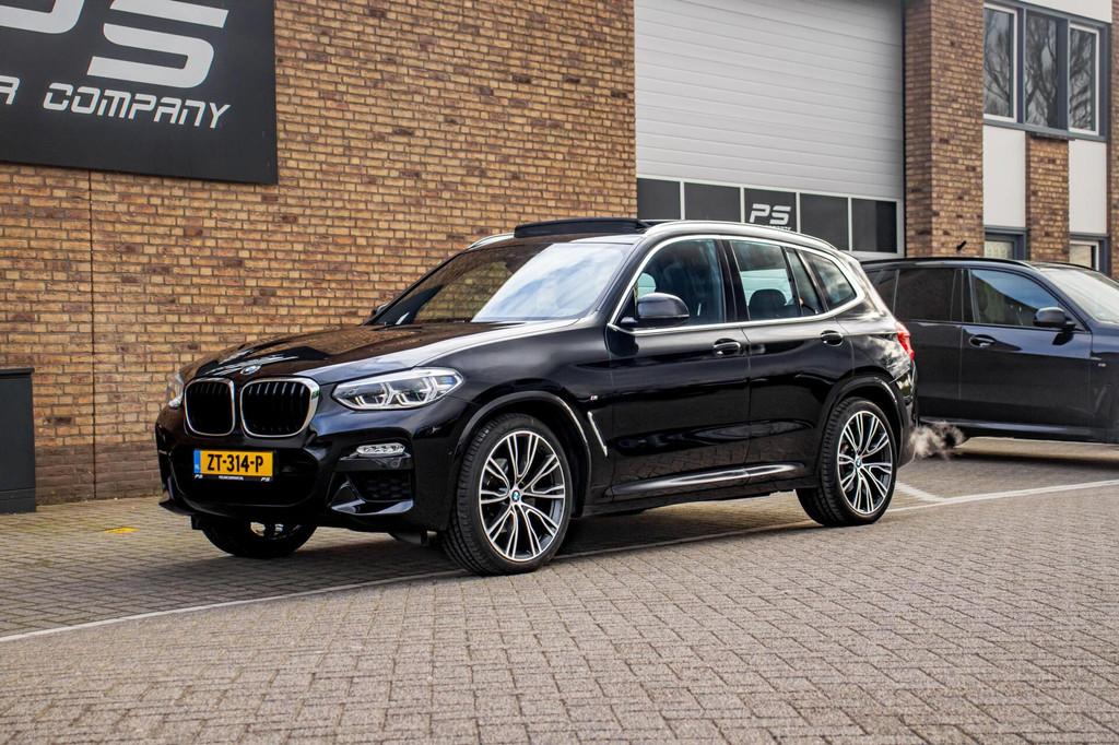 BMW X3 sDrive20i High Executive M-Sport/Orig NL/Pano/Leder, Achterwielaandrijving, Gebruikt, 4 cilinders, Met garantie (alle)
