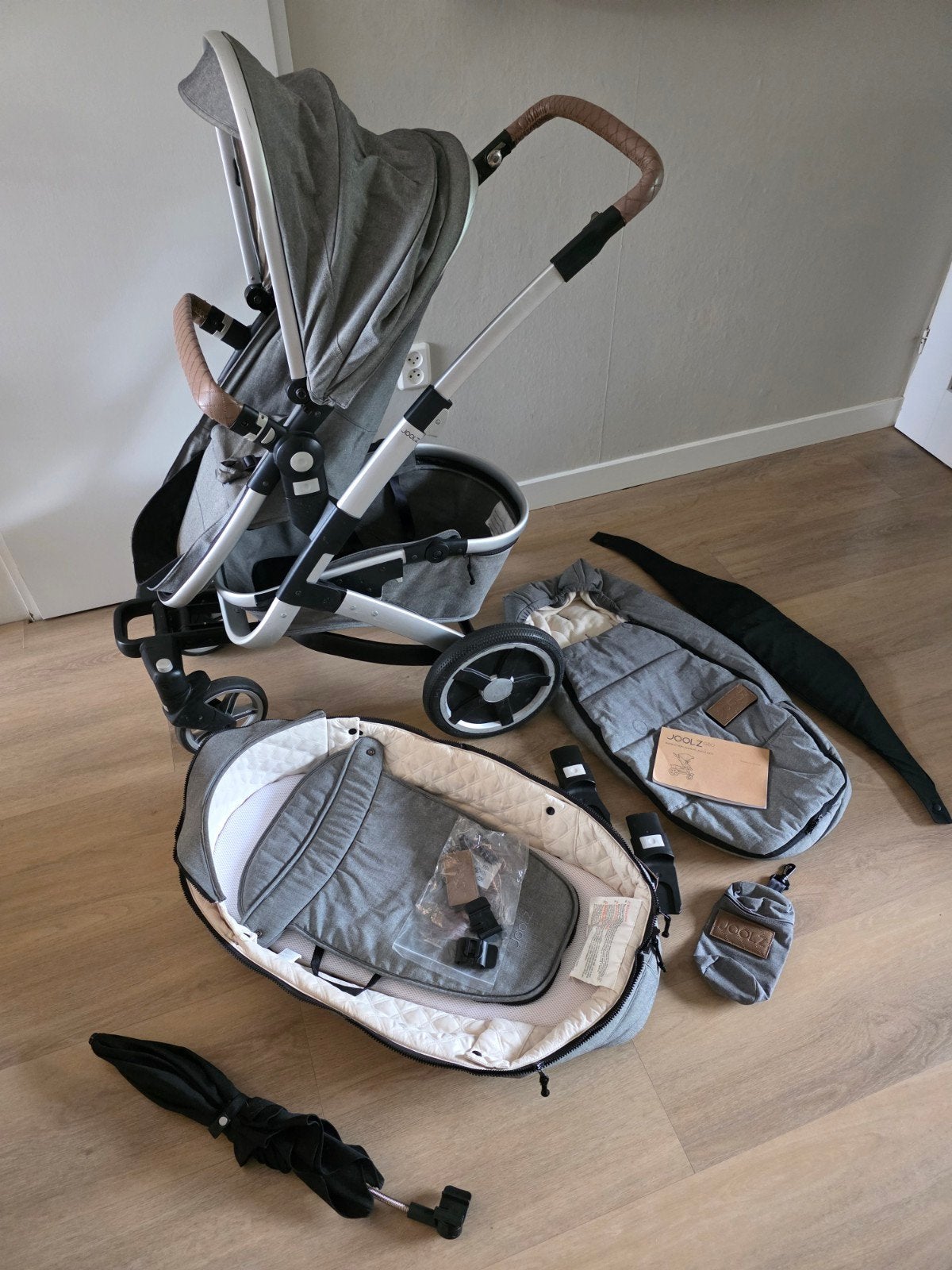 kinderwagen  Joolz Geo -  elephant grey, Gebruikt, Verstelbare duwstang, Ophalen, Kinderwagen