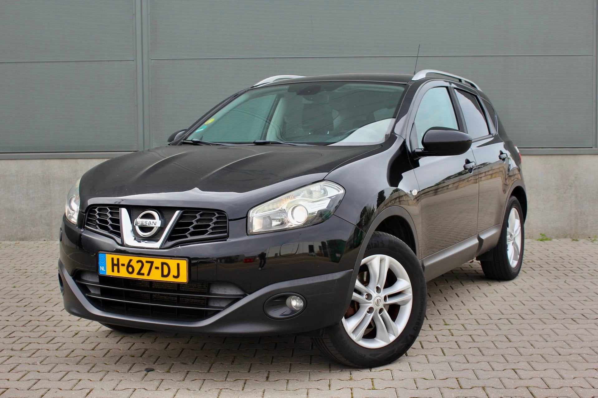 Nissan Qashqai 2.0 Tekna, Auto's, Gebruikt, 4 cilinders, Automatische klimaatregeling, Zwart