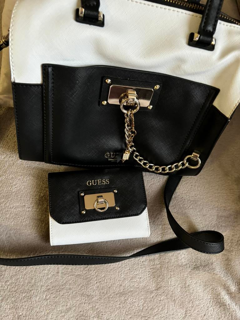 Guess handtas met portomonnee, Ophalen of Verzenden, Zo goed als nieuw, Zwart, Handtas