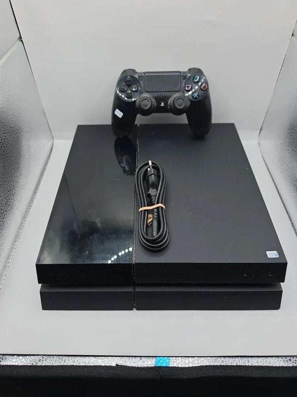 Playstation 4 / Software 8.03 / 500GB / Controller, Sony City 1-7-1 Konan, Minato-ku Tokyo 108-0075 Japan, support@playstation.com,