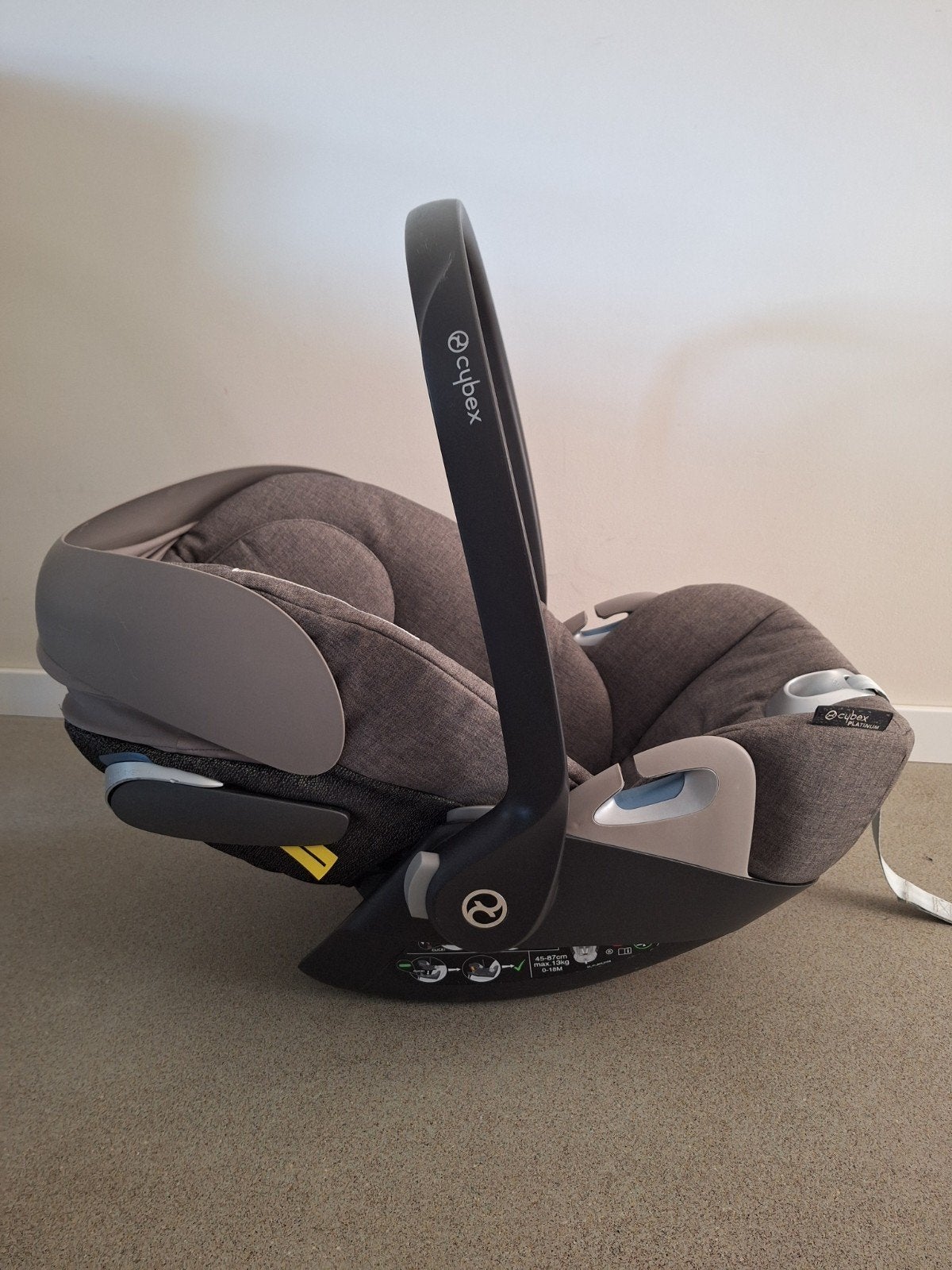 Cybex Cloud Z I-size autostoel met extra Meyco hoes, Gebruikt, Isofix, 0 t/m 13 kg, Slaapstand
