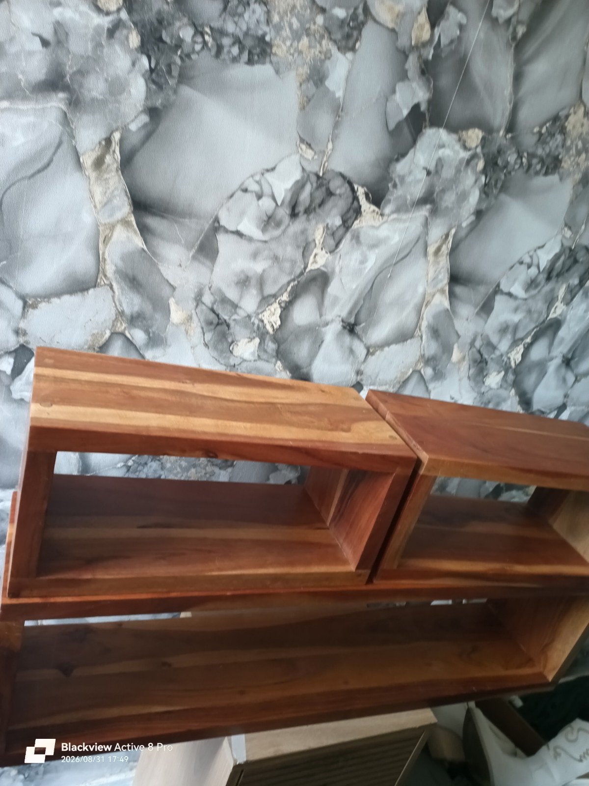 3 zware wandplanken / kastjes van massief hout, Ophalen, Gebruikt