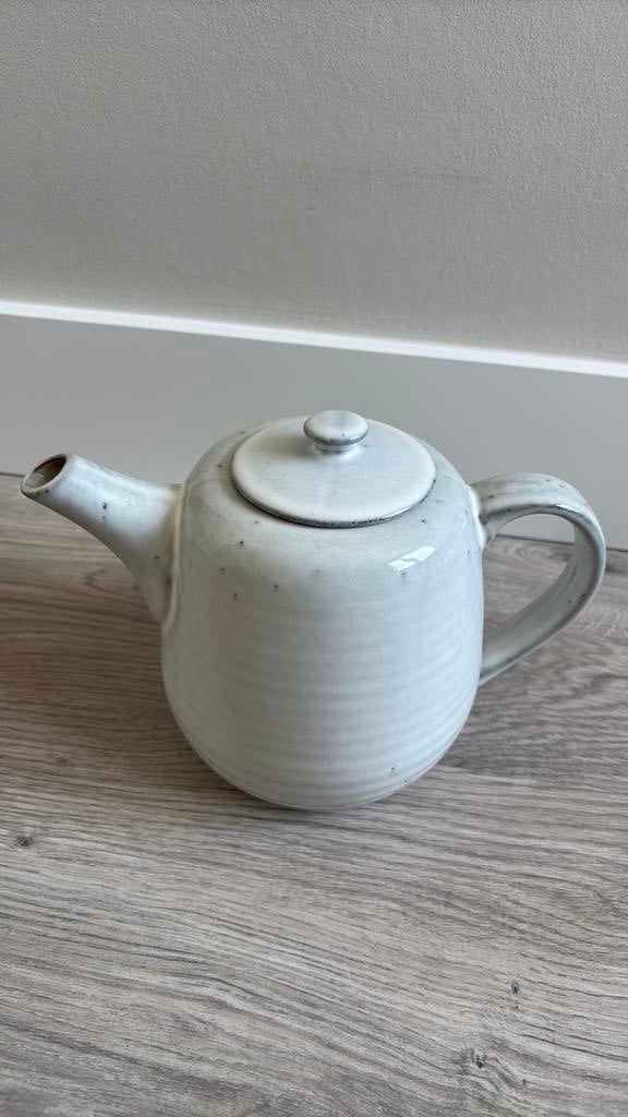 Broste Copenhagen, Nordic Sand theepot, Huis en Inrichting, Keuken | Servies, Ophalen of Verzenden, Nieuw, Overige stijlen, Overige typen