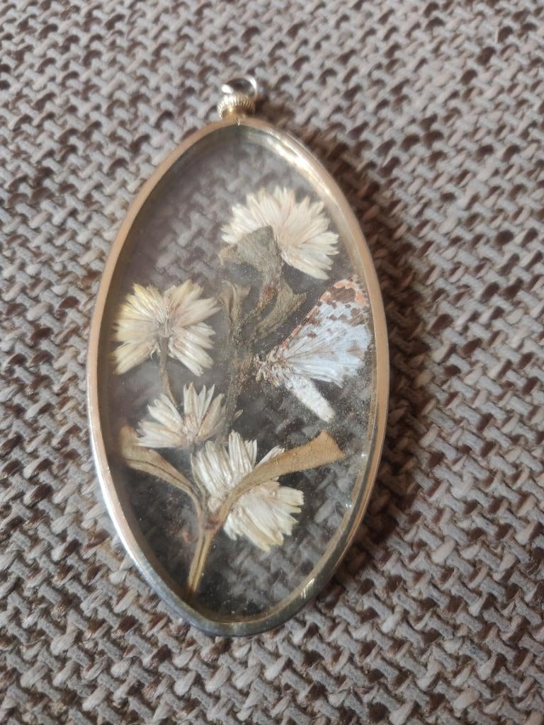 Moederdag(?)Grote Hanger met bloemen/vlinder jaren 60/70, Ophalen of Verzenden, Gebruikt, Zilver, Overige materialen