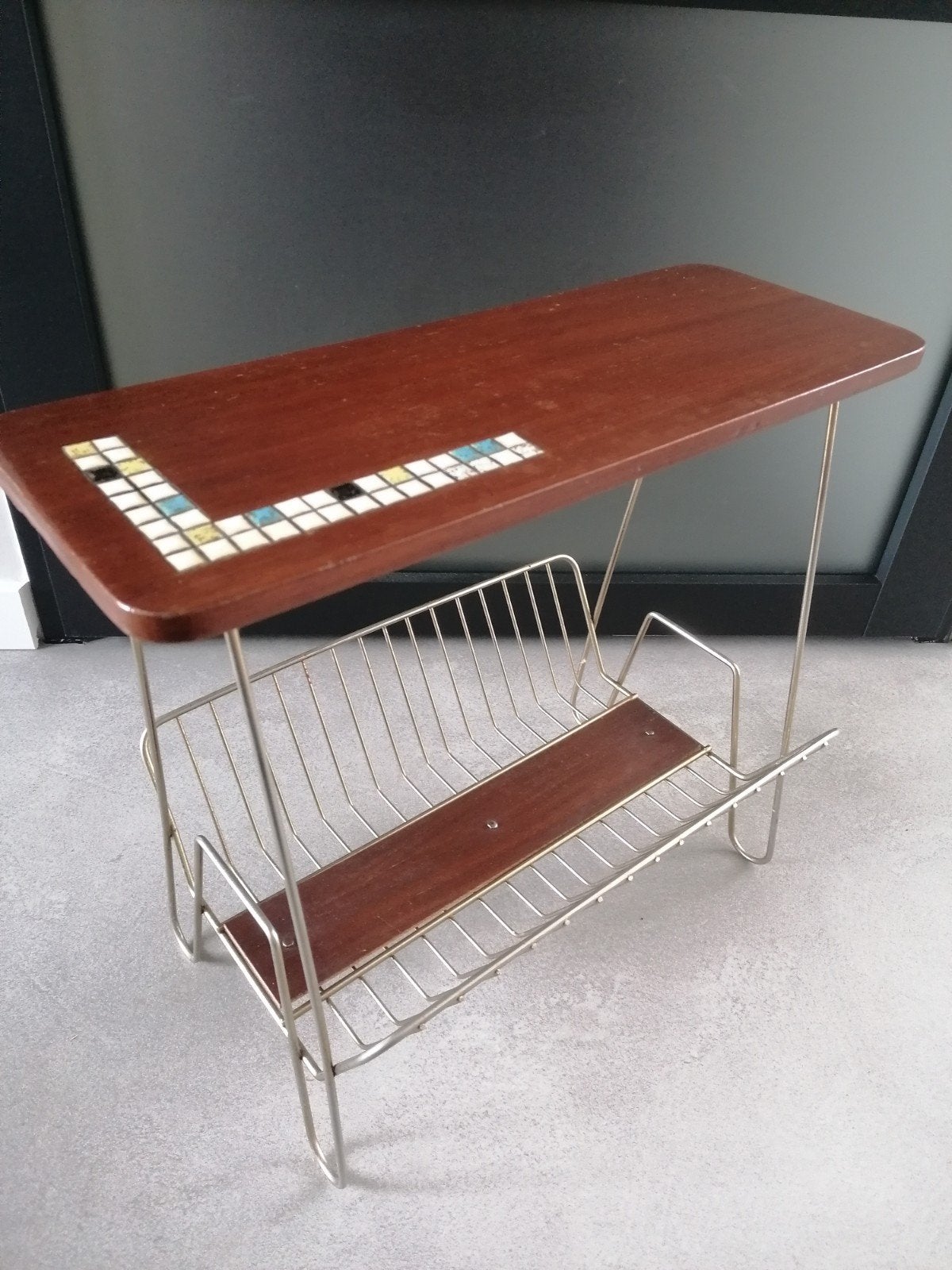 Vintage Bijzettafel Tegelmozaïek Tijdschriftenrek Lectuurbak, Ophalen of Verzenden