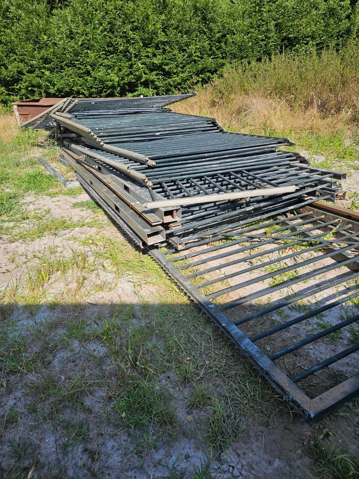 Hekwerk en schuifpoort, Ophalen of Verzenden, IJzer, Spijlenhekwerk