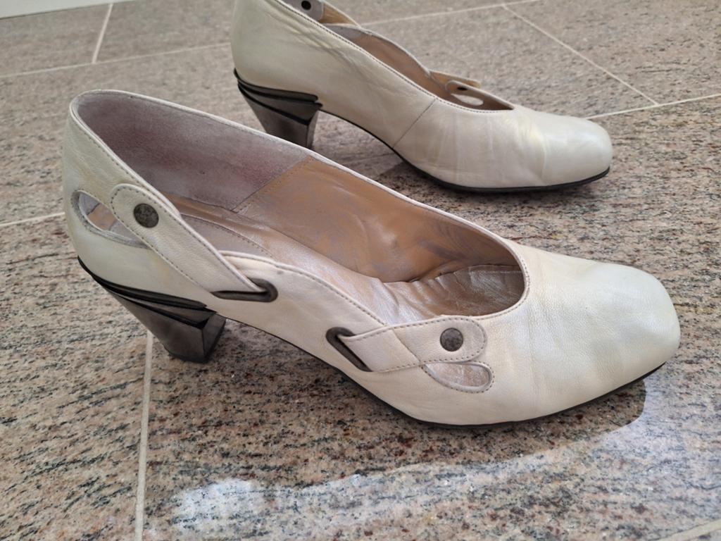 Damesschoenen Lisa Tucci maat 41, Kleding | Dames, Schoenen, Pumps, Beige, Gedragen, Lisa Tucci