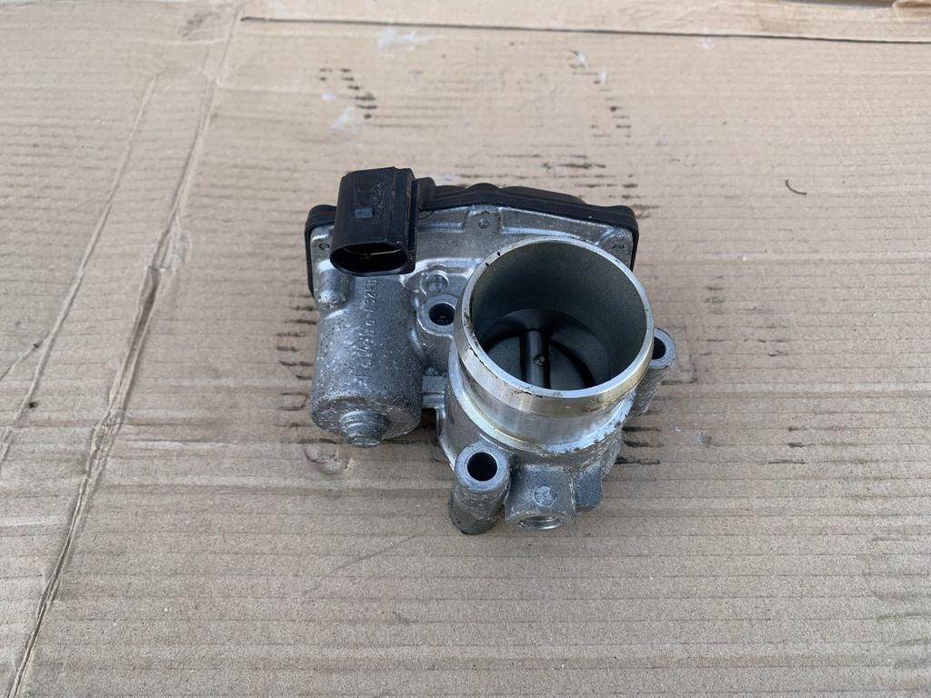 gasklephuis ford focus III / fiesta 1.0 ecoboost CM5G9F991FA, Gebruikt, -, -, Ophalen of Verzenden