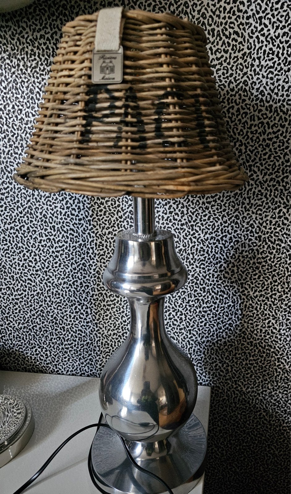 MOOIE DEGELIJKE LAMP MET RIVIERA MAISON KAP € 17,50, Ophalen, Zo goed als nieuw