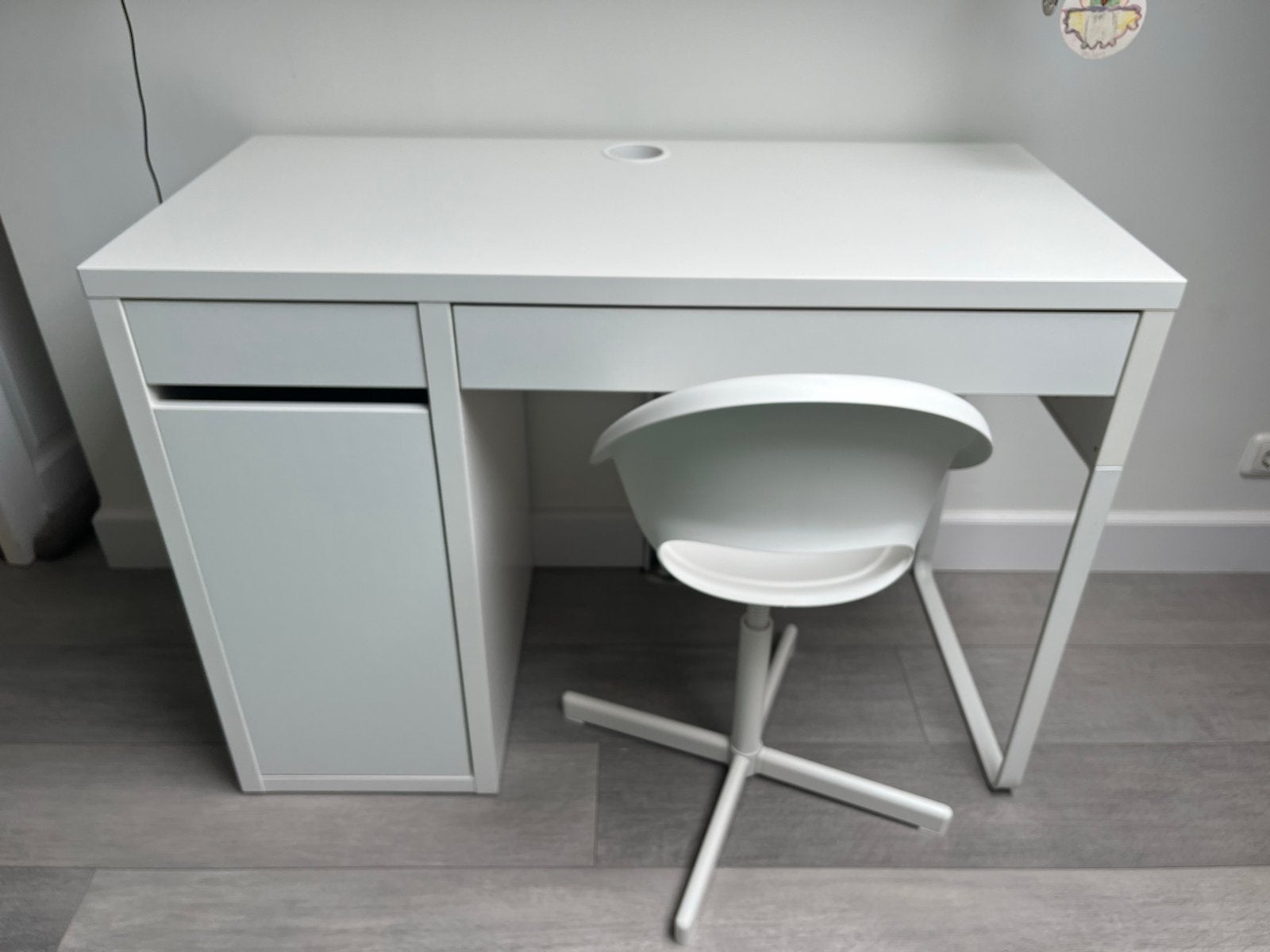 Wit bureau met lades en opbergruimte - Zo goed als nieuw, Huis en Inrichting, Ophalen, Met lades, Spaanplaat of MDF, Zo goed als nieuw