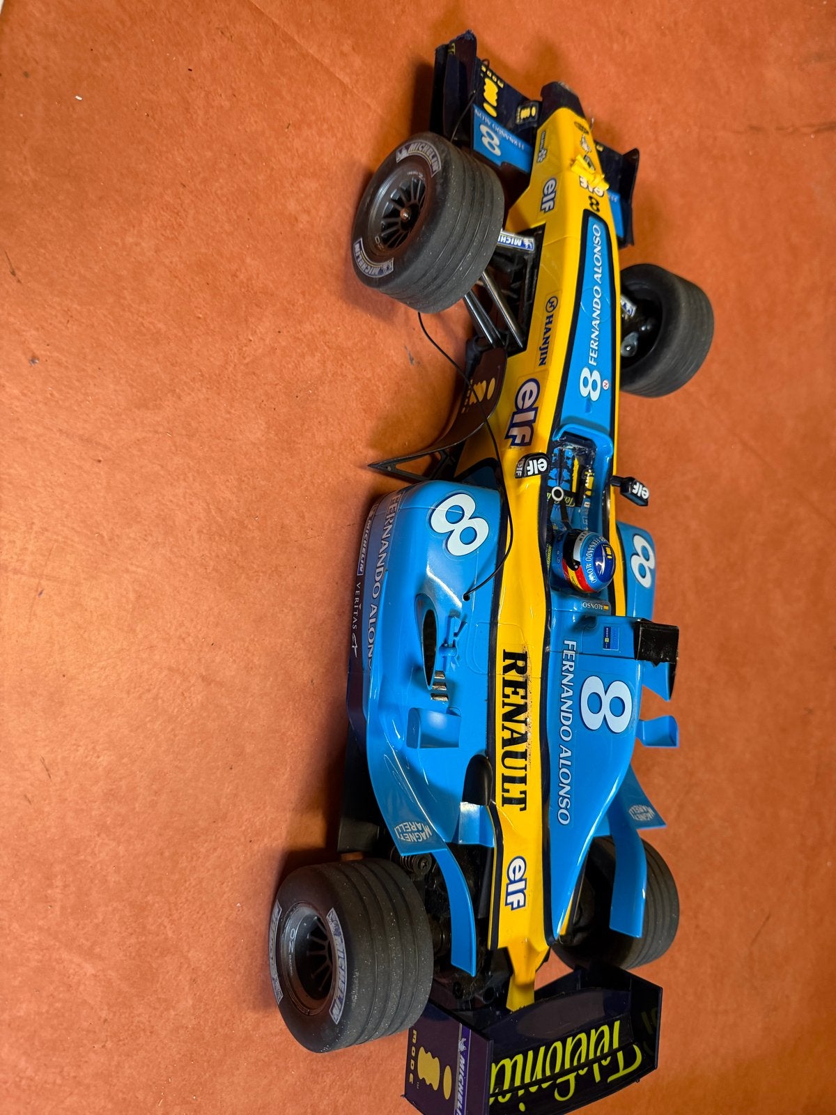 F1 Renault bestuurbare auto met accu, Gebruikt, Schaal 1:10, Auto onroad, RTR (Ready to Run)