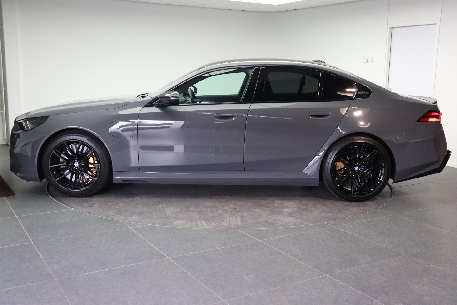 BMW 5 Serie M5 Automaat / M Drive Professional / M Carbon-ke, Gebruikt, 4395 cc, 23 km/l, Hybride Elektrisch/Benzine
