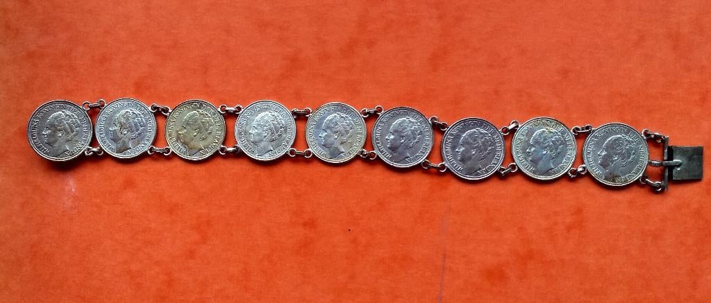 verzetsarmband WOII stil verzet Wilhelmina 1941 zilver, Ophalen of Verzenden, Gebruikt, Nederland, Overige typen