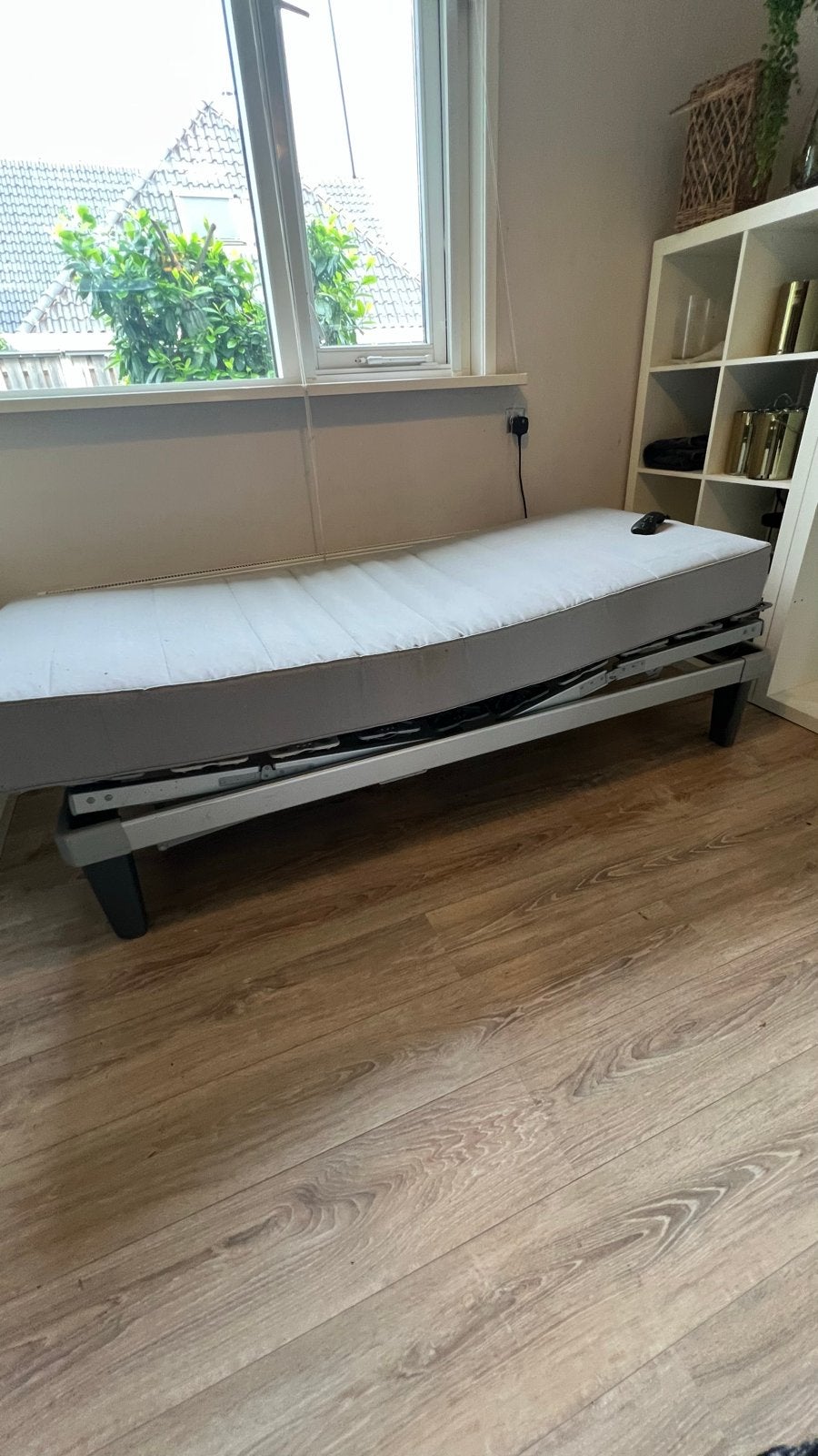 Eenpersoons elektrisch verstelbaar bed met afstandsbediening, Ophalen, 90 cm, Eenpersoons, 200 cm