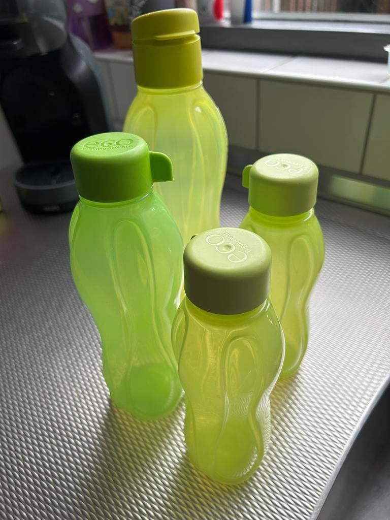 Water flessen, Ophalen, Zo goed als nieuw, Beker of Kan