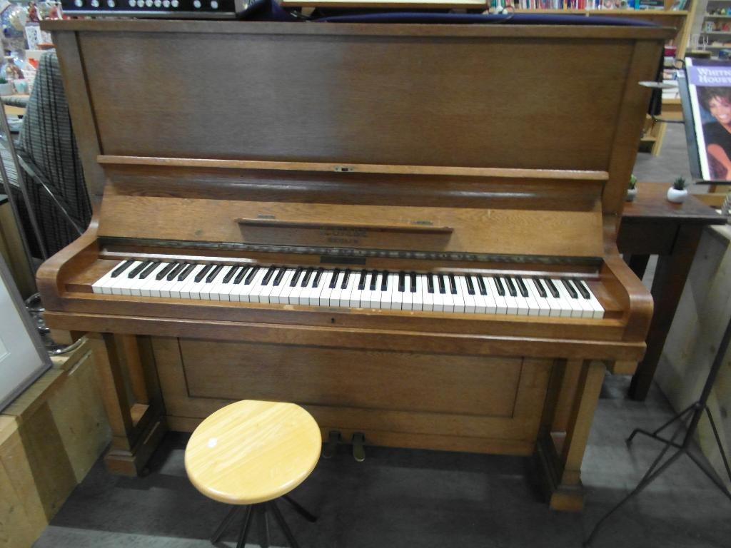 W. Biese Berlin piano 2switchonline, Muziek en Instrumenten, Ophalen, Gebruikt, Bruin, Piano