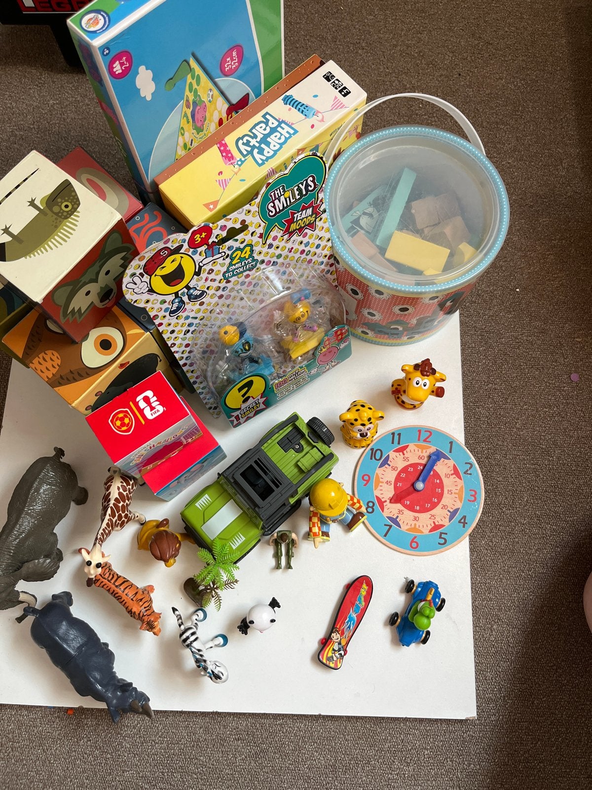 Diverse soorten speelgoed: blokken, dieren, spelletjes, Ophalen, Gebruikt, Jongen of Meisje