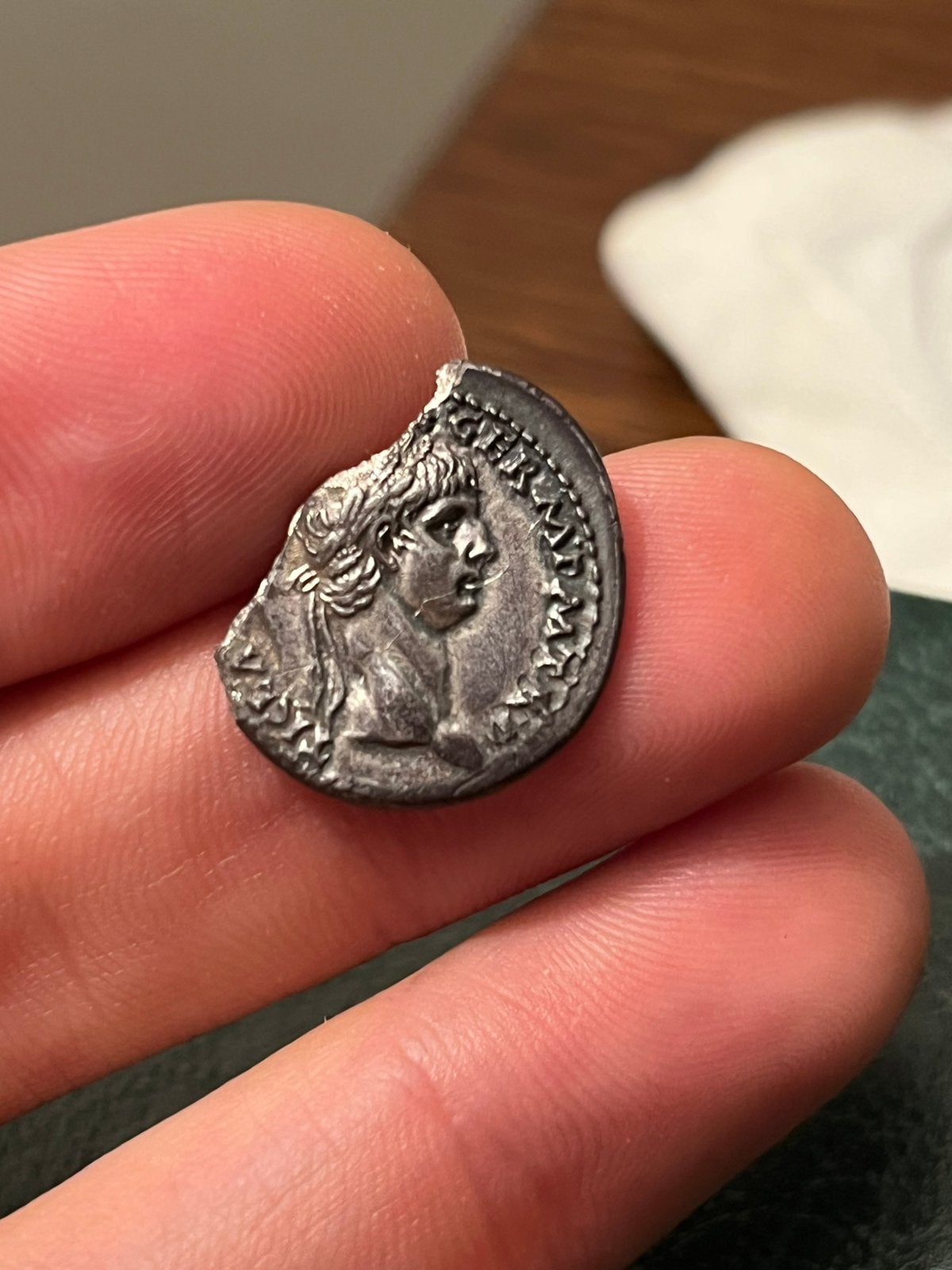 Romeinse denarius Claudius, Ophalen of Verzenden, Italië