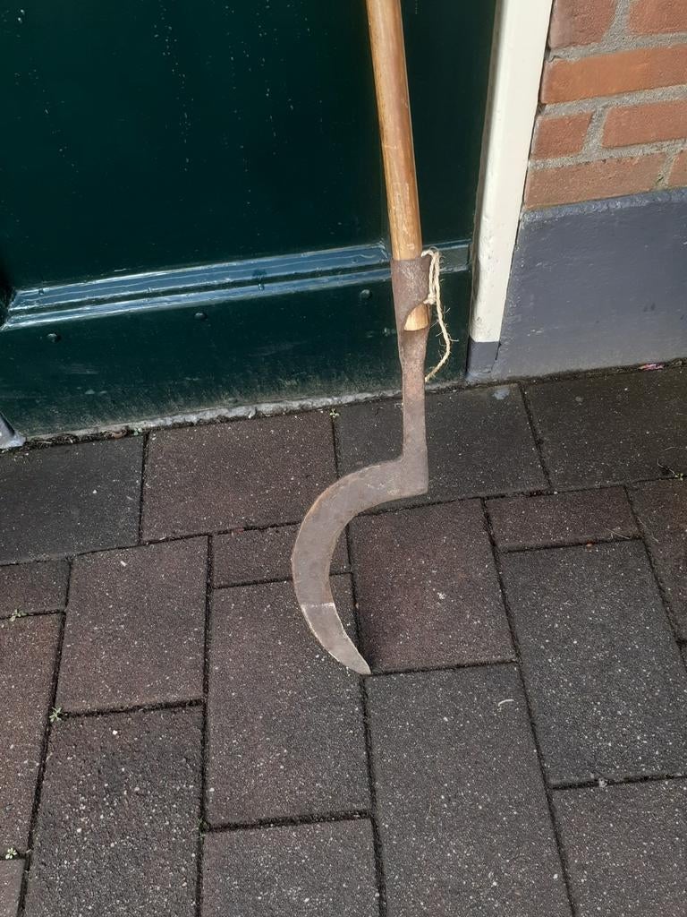 Vintage Sikkel met Houten Steel - Tuin- en Landbouwwerktuig, Antiek en Kunst, Ophalen