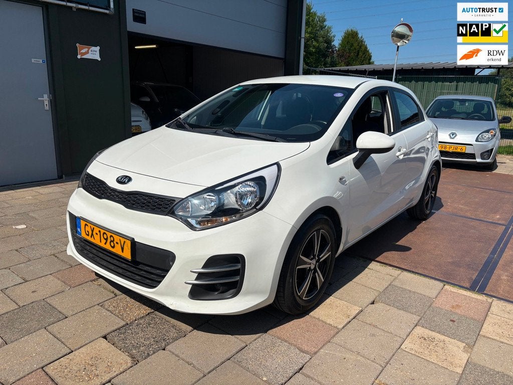 Kia Rio 1.2 CVVT ComfortLine Airco Cruise, Auto's, Kia, 450 kg, Euro 6, 4 cilinders, Wit