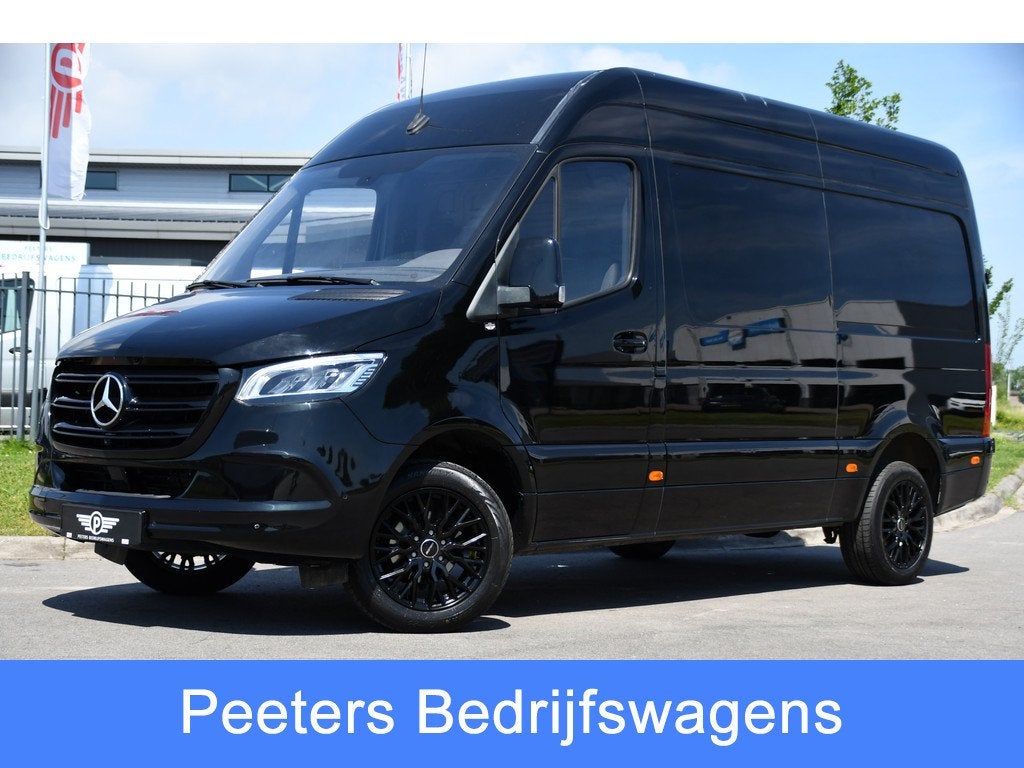 Mercedes-Benz Sprinter 319 V6 3.0 CDI L2H2 Black Edition Cam, Automaat, Gebruikt, 190 pk, Bedrijf